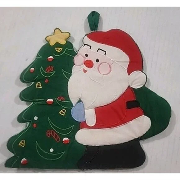 2 Vintage Christmas Potholders Santa Christmas Tree Kitty CatBasket Poinsettias - Picture 2 of 9